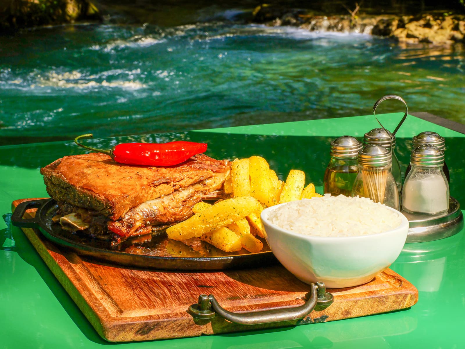 2025.07 Porto da Ilha Foto 073 Restaurante