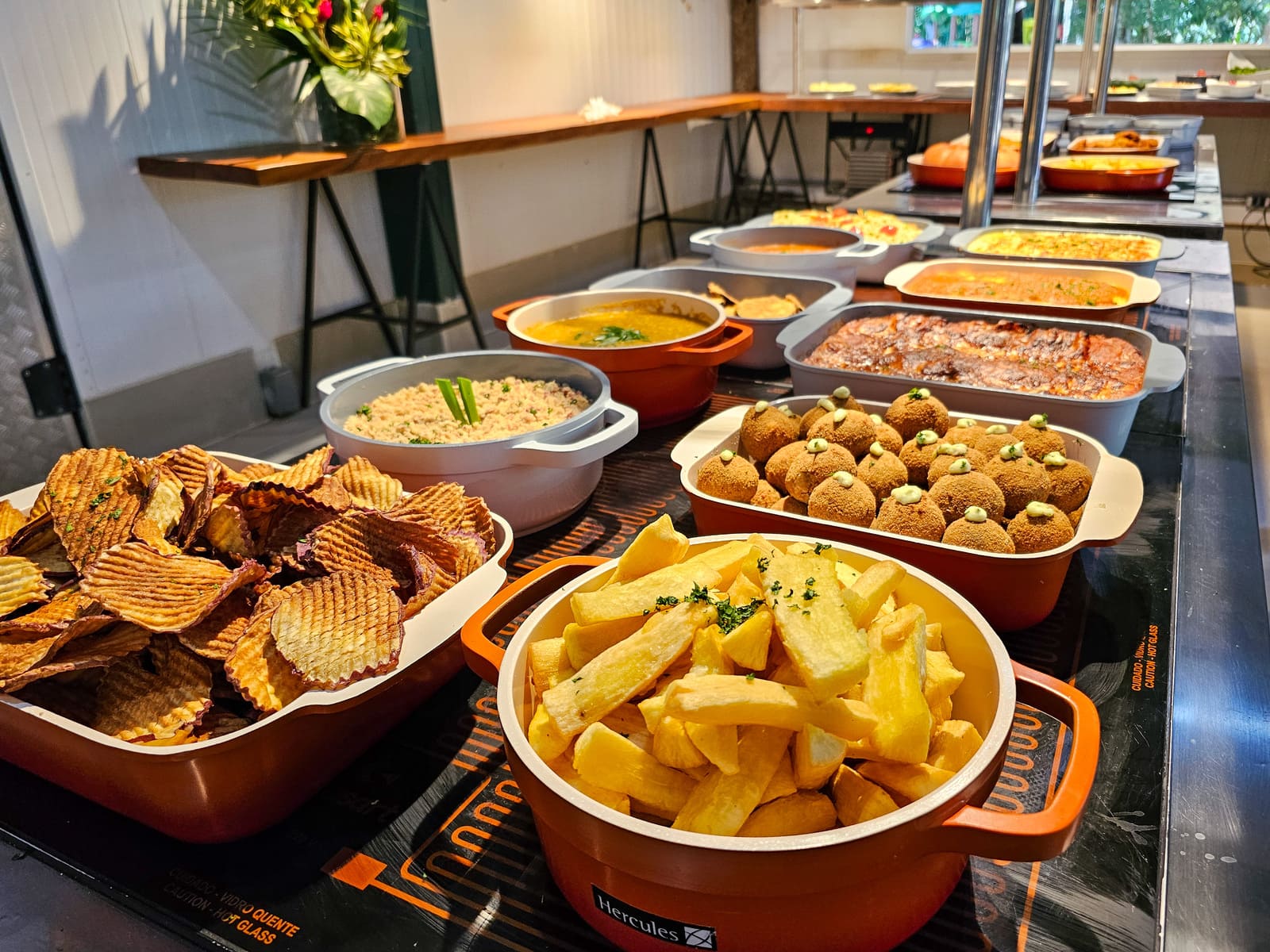 2025.07 Porto da Ilha Foto 093 Restaurante