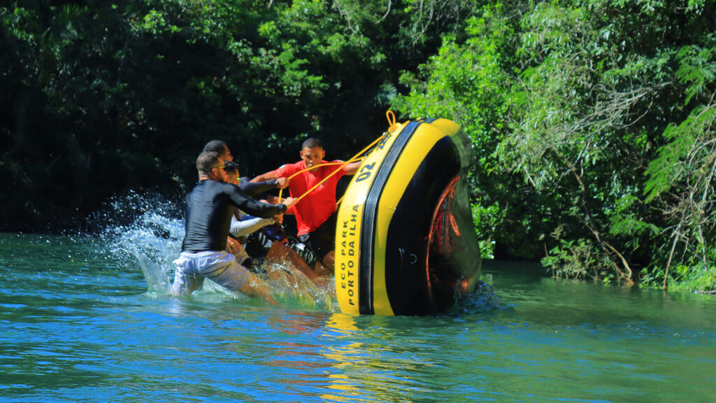Bastidores da aventura: como os monitores se preparam para receber os visitantes no Eco Park Porto da Ilha Bastidores da aventura: como os monitores se preparam para receber os visitantes no Eco Park Porto da Ilha