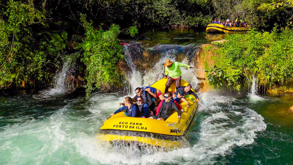 Bastidores da aventura: como os monitores se preparam para receber os visitantes no Eco Park Porto da Ilha Bastidores da aventura: como os monitores se preparam para receber os visitantes no Eco Park Porto da Ilha
